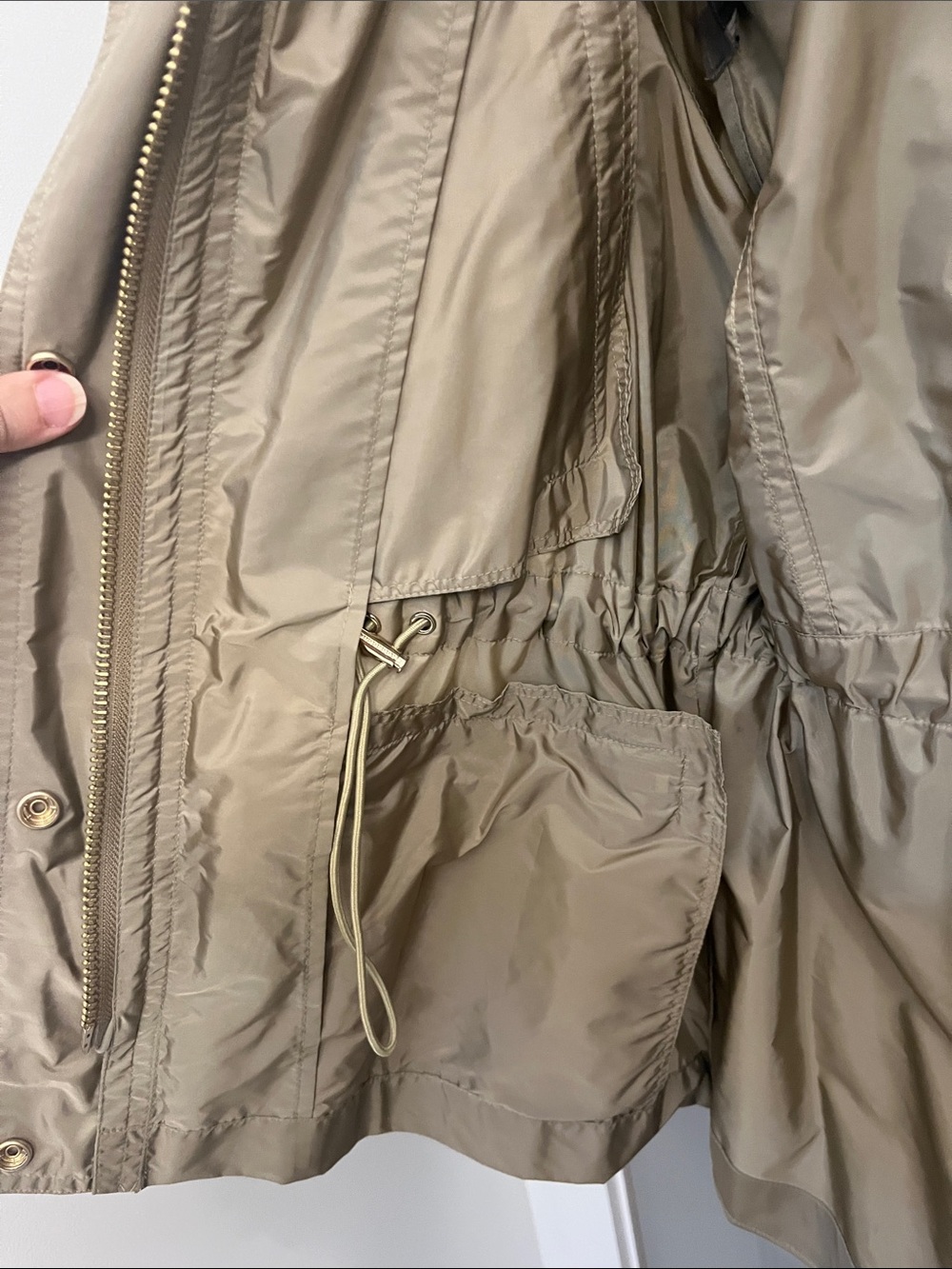 Burberry Women's Beige Utility Parka with Check Lining - Picture 3 of 6